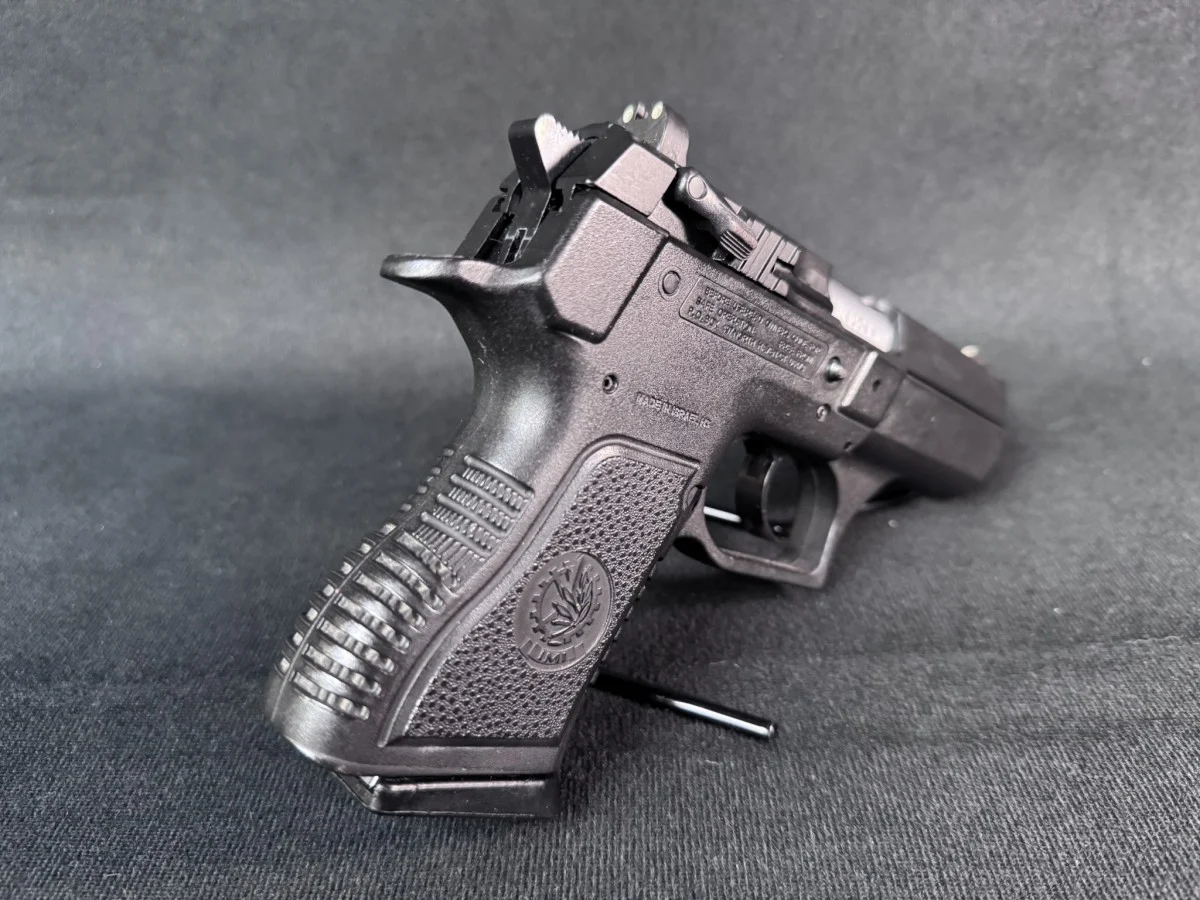 IMI Jericho Poly Frame Sub Compact 40 S&W USED - Image 6